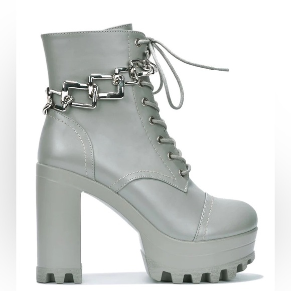 Olive platform chain Booties - Picture 2 of 4